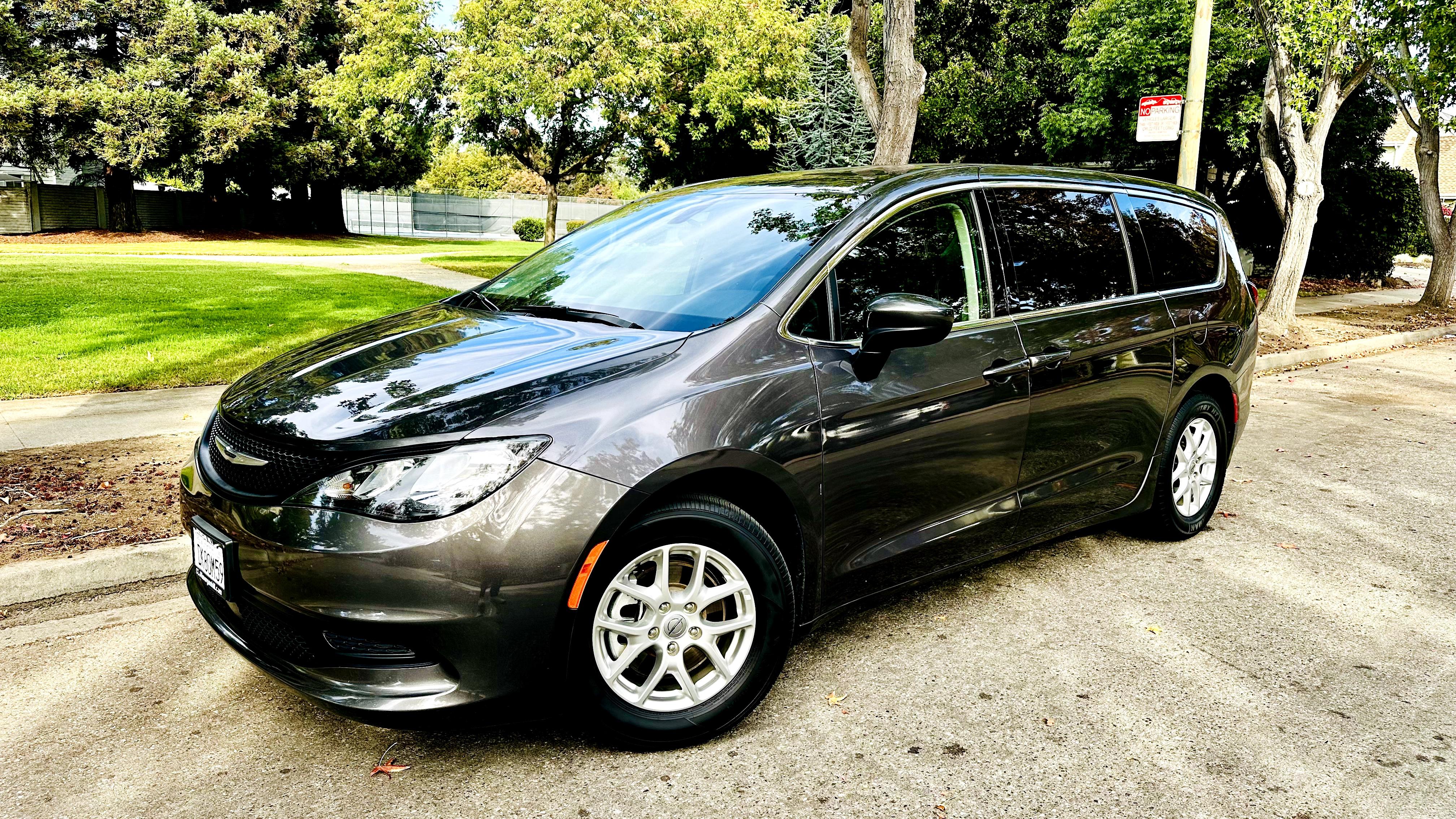 Chrysler Voyager 2022 in Sunnyvale, CA