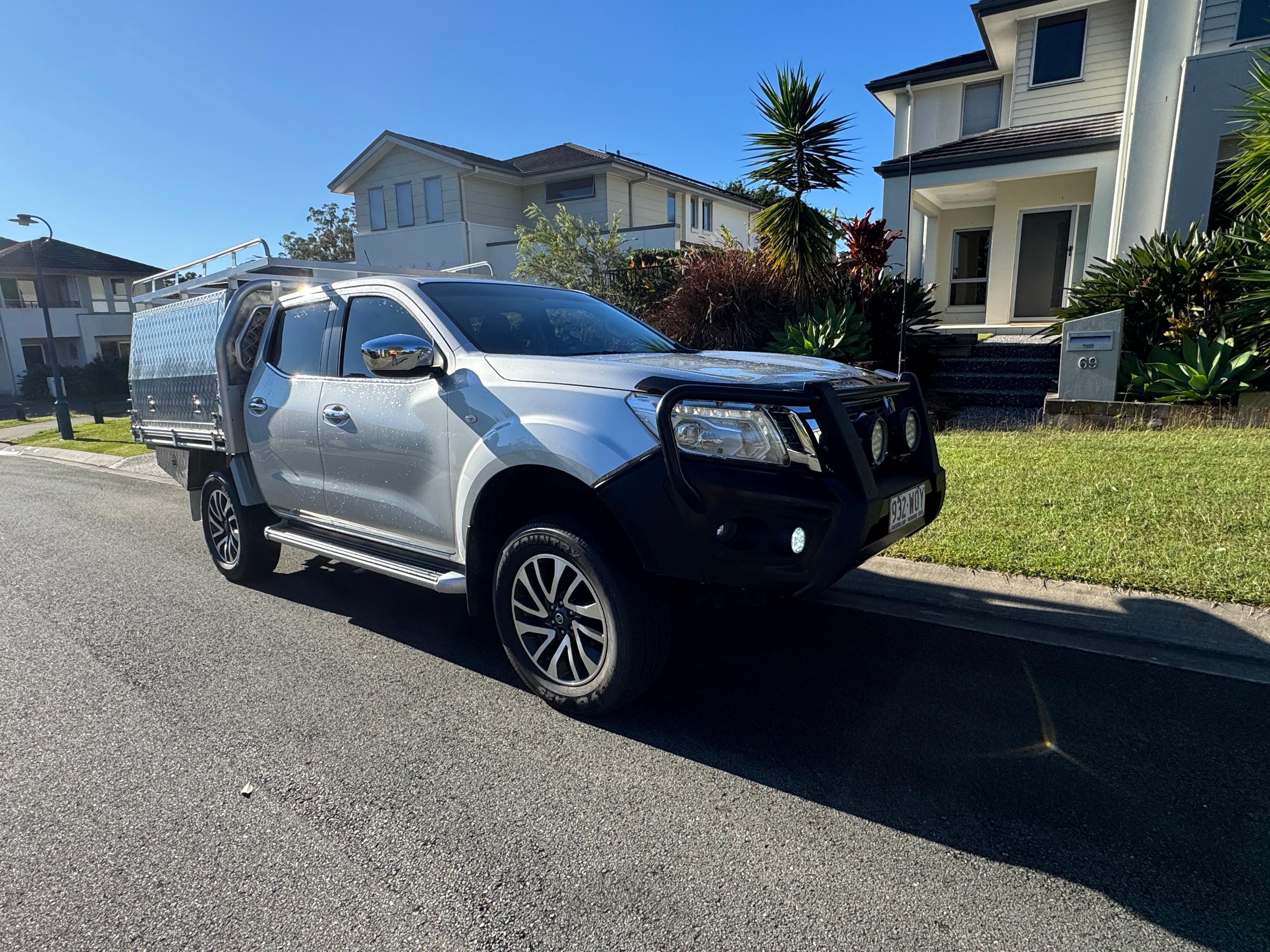 Nissan NAVARA 2015 in Belmont