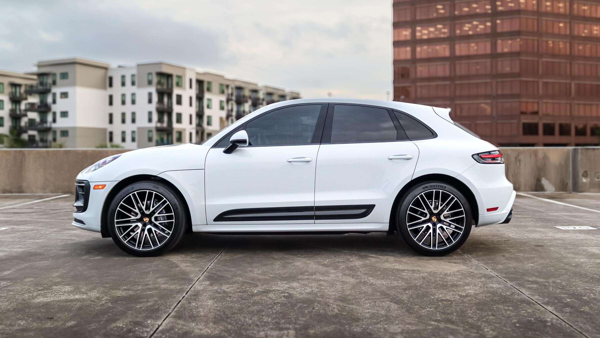 Porsche Macan 2023 in Tampa, FL