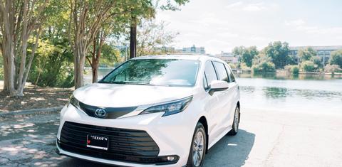 Toyota Sienna 2025