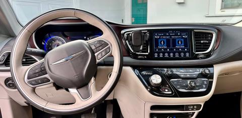 Chrysler Pacifica 2017
