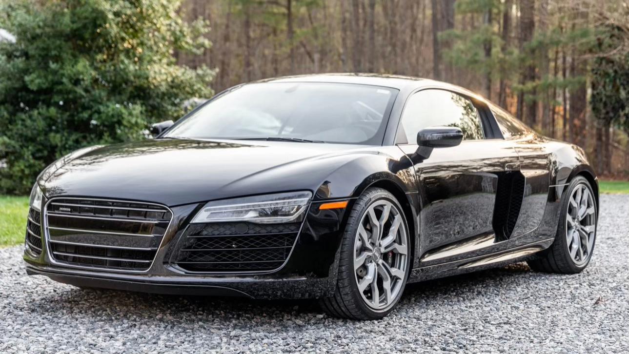 Audi R8 2015 in 