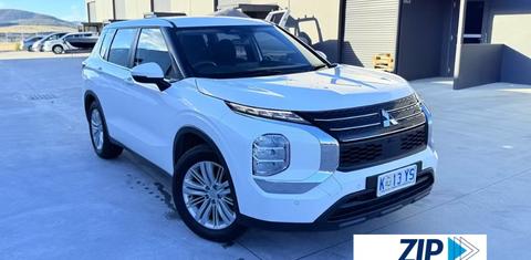 Mitsubishi OUTLANDER 2023