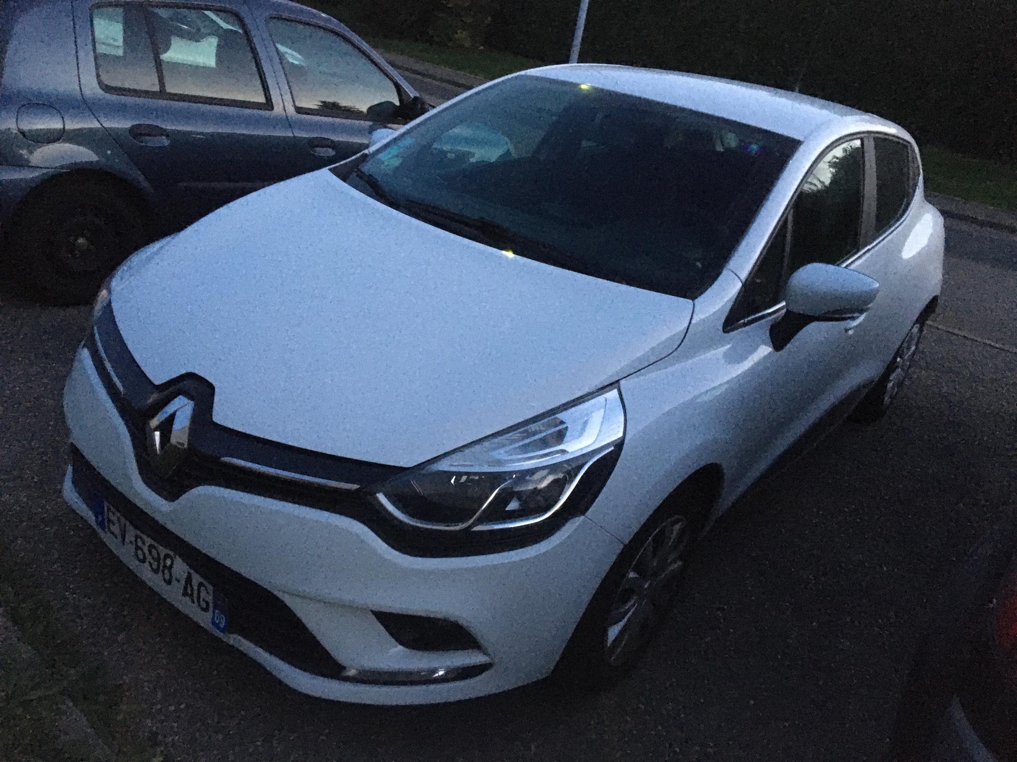 Renault CLIO IV SOCIETE 2018 à Meyzieu