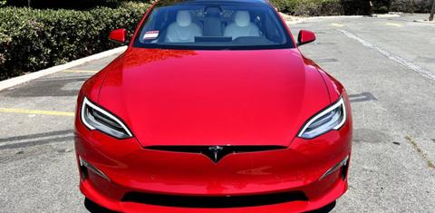 Tesla Model S 2021