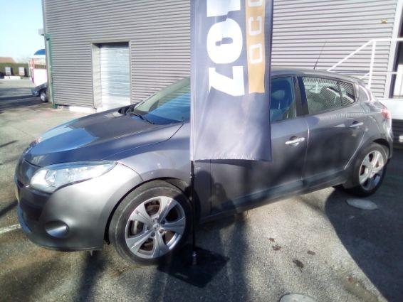 Renault MEGANE III SOCIETE 2011 à Pinsaguel