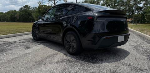 Tesla Model Y 2026