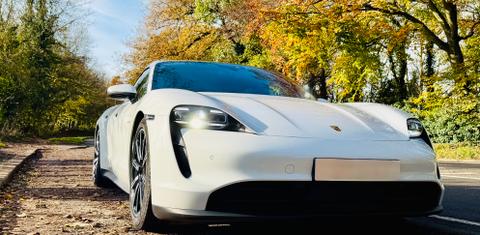 Porsche Taycan 2021