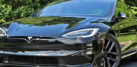 Tesla Model S 2021