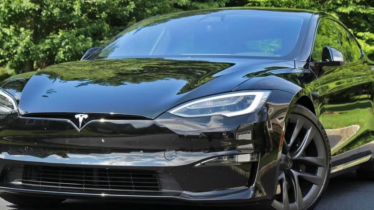 Tesla Model S 2021 in 