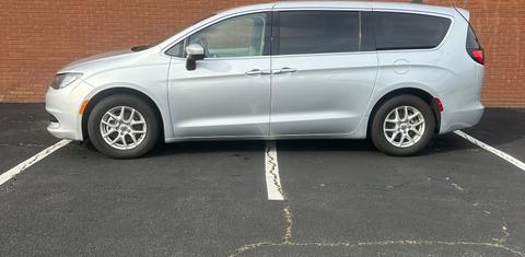 Chrysler Voyager 2023