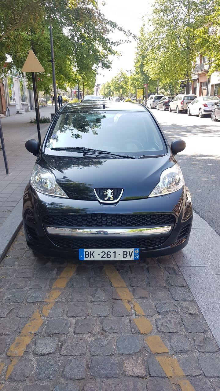 Peugeot 107 2010 à Escaudain