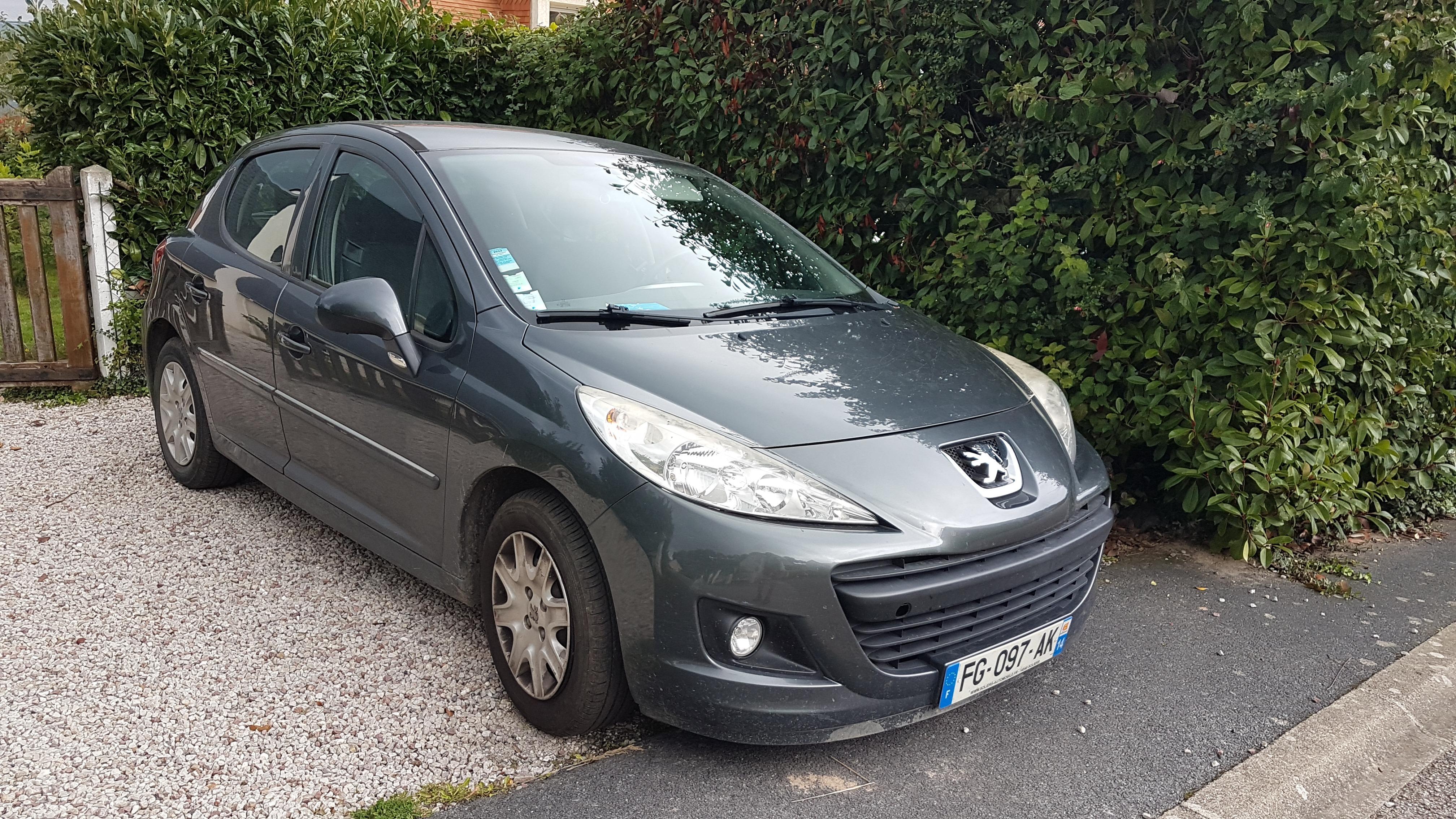 Peugeot 207+ 2013 à La Rivière-Saint-Sauveur