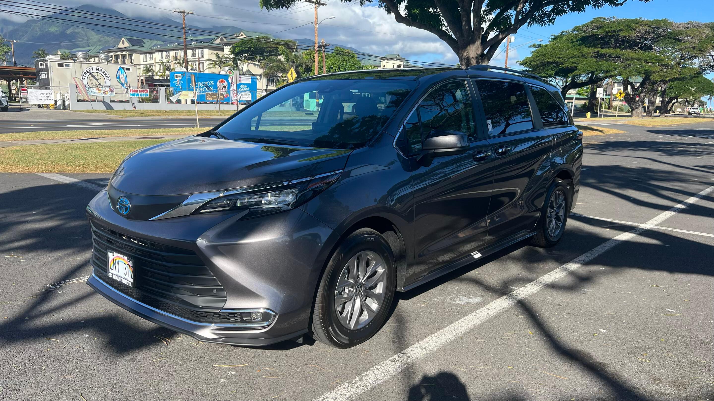 Toyota Sienna 2024 in Wailuku, HI