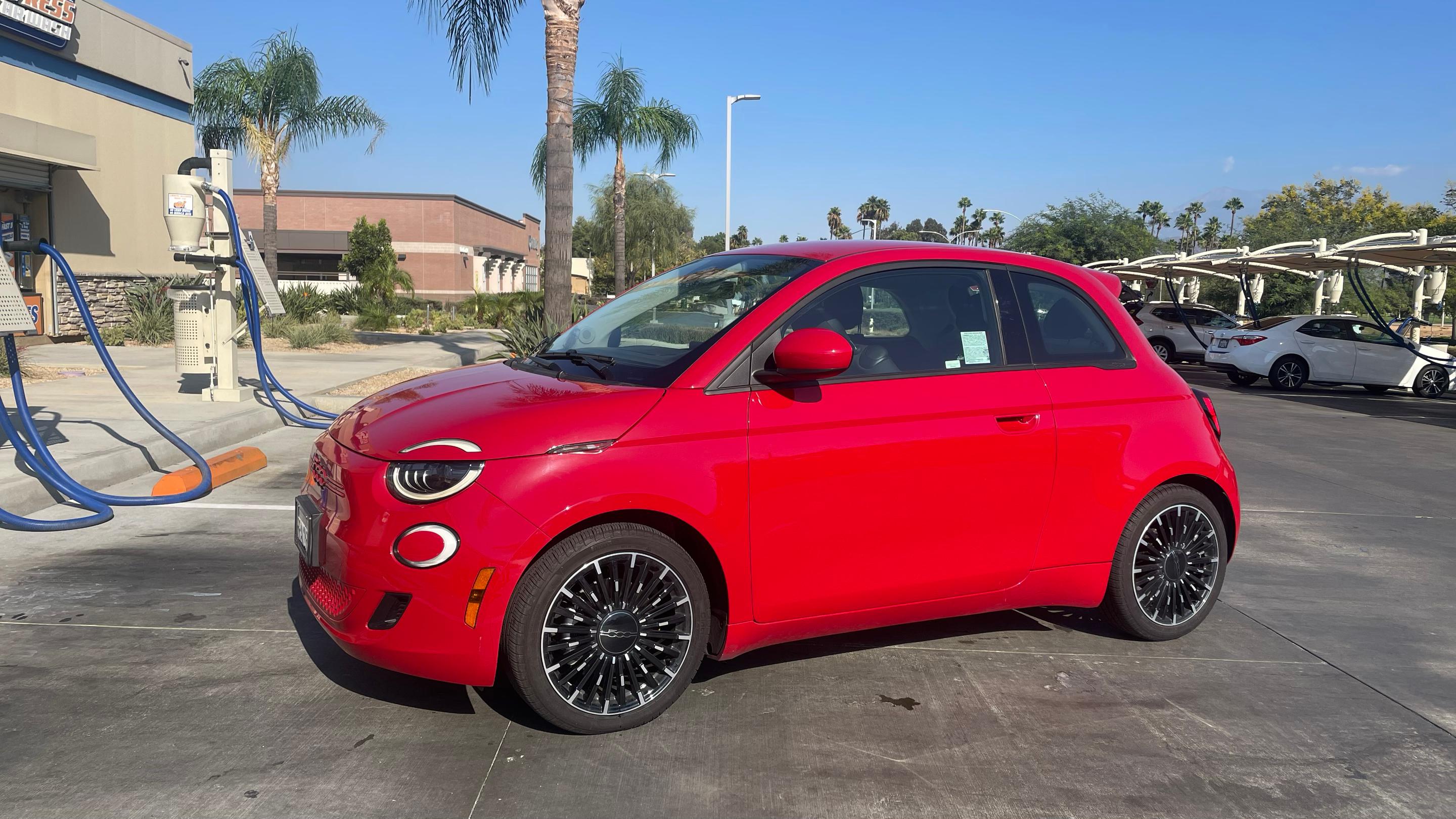 FIAT 500e 2024 in Palm Springs, CA