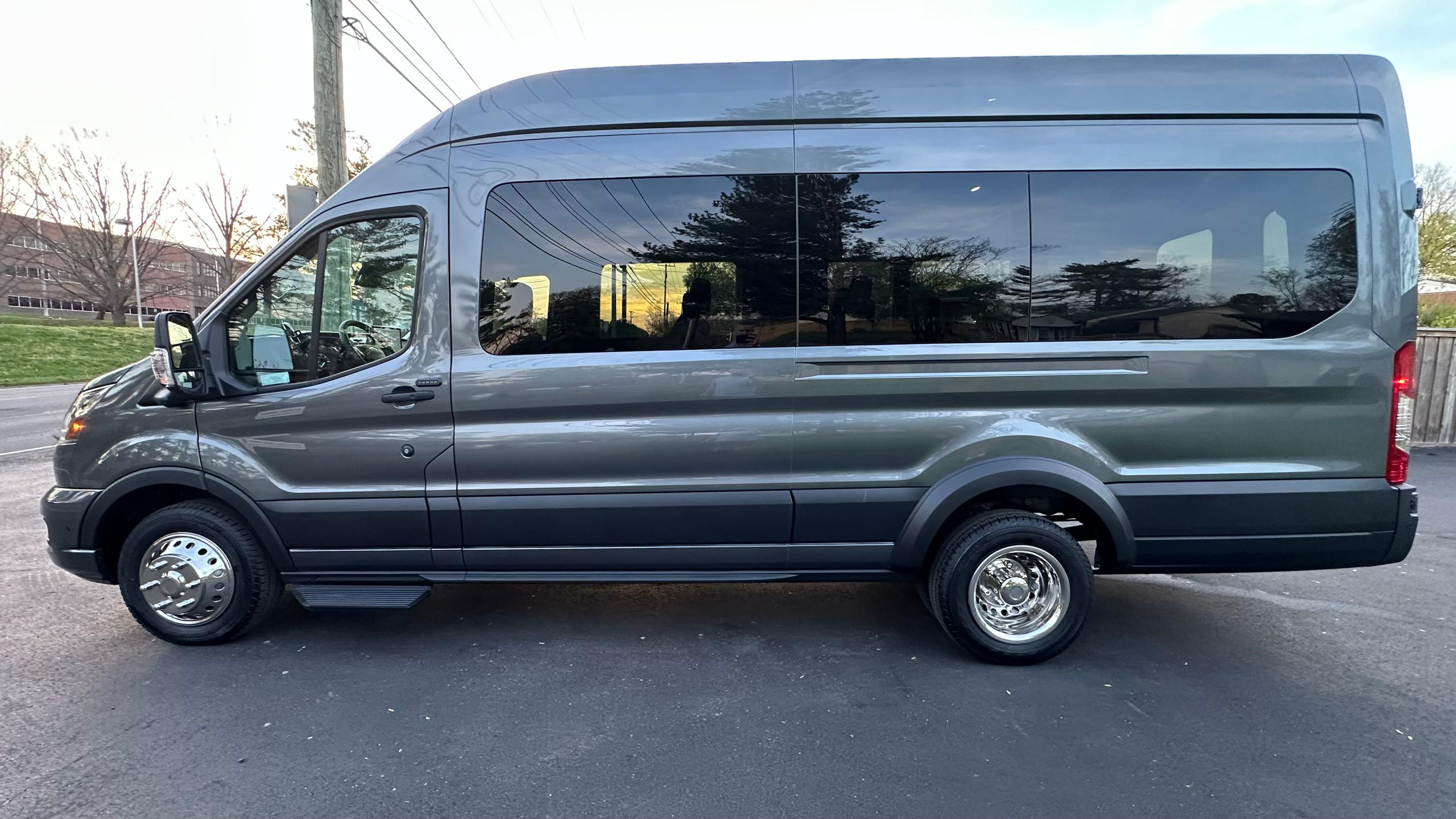 Ford Transit 2025 in Nashville, TN