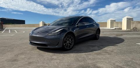 Tesla Model 3 2020