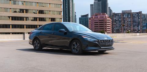 Hyundai Elantra 2022