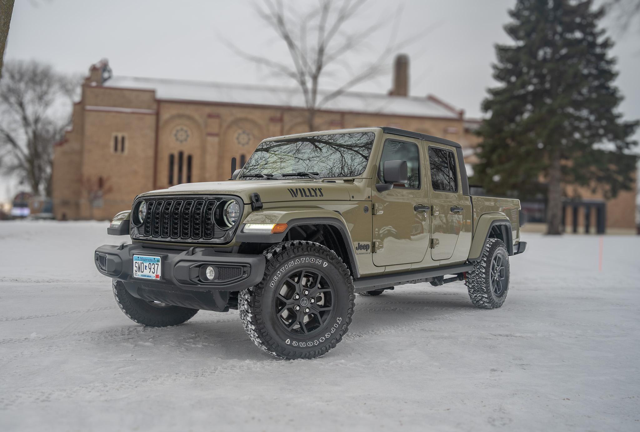 Jeep Gladiator 2025 in Roseville, MN