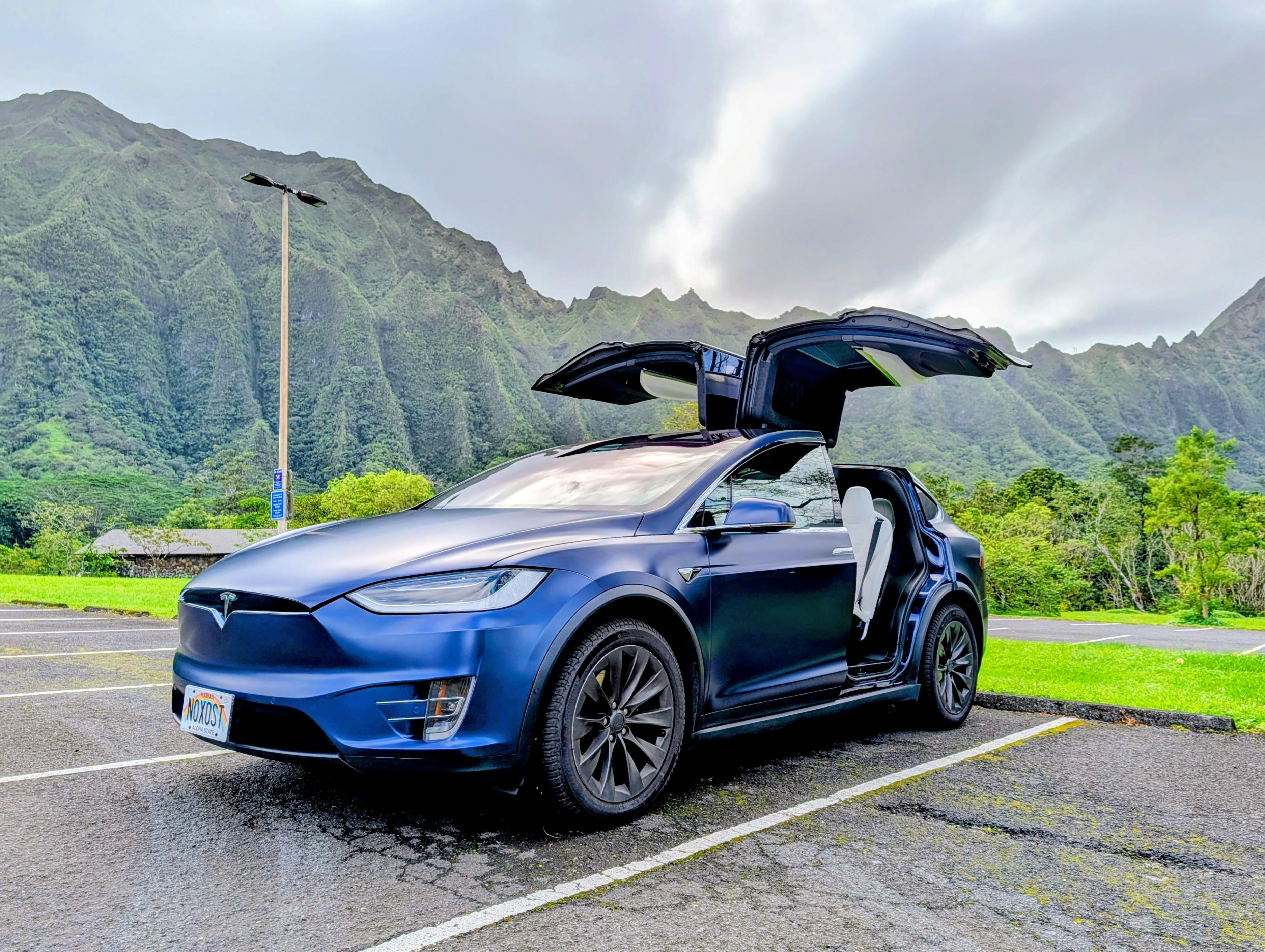 Tesla Model X 2017 in 
