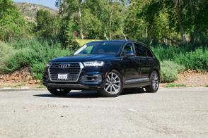 Audi Q7 car