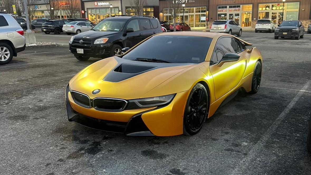 BMW i8 2016 in 