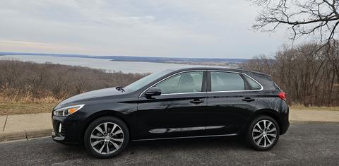 Hyundai Elantra GT 2018