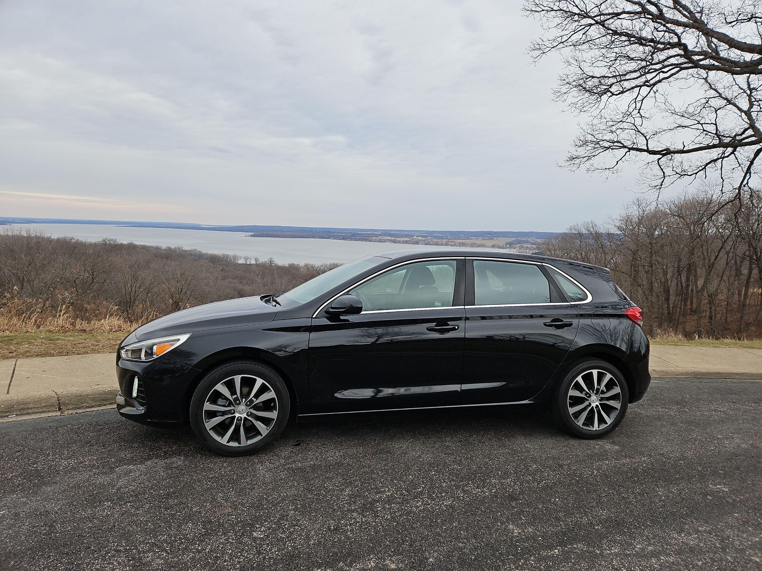 Hyundai Elantra GT 2018 in Peoria, IL
