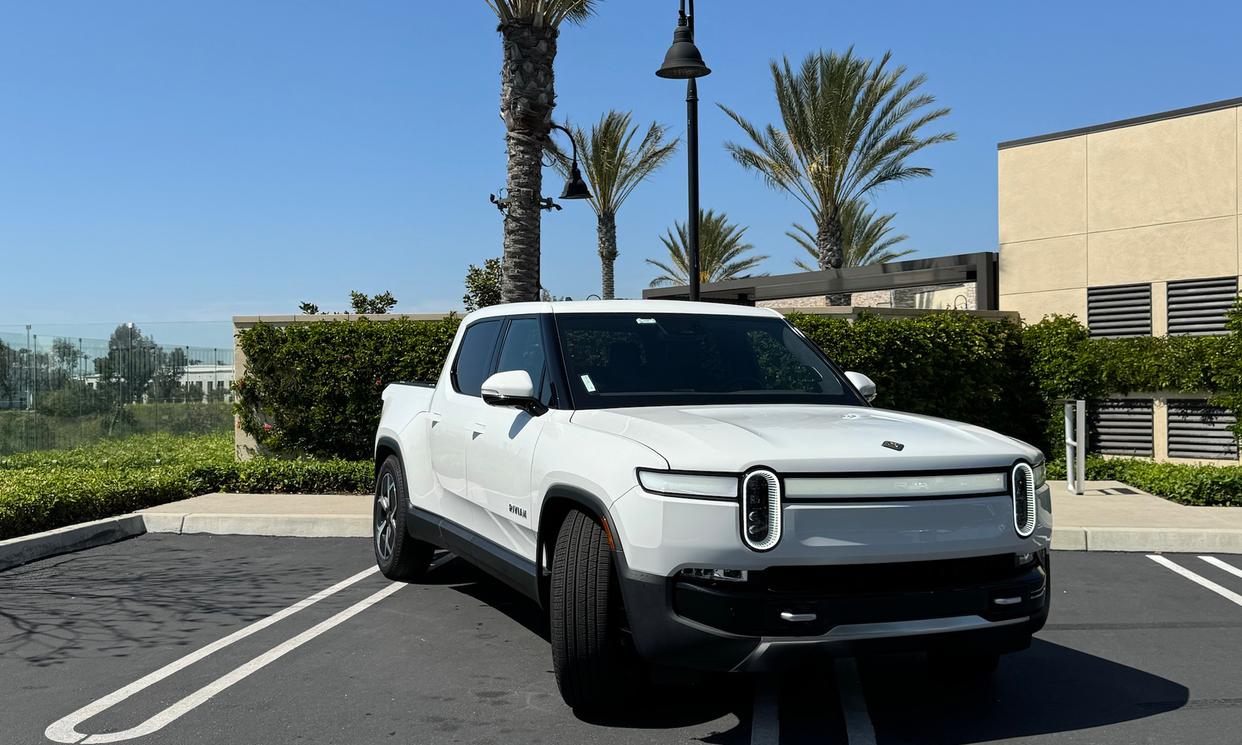 Rivian R1T 2024 Adventure