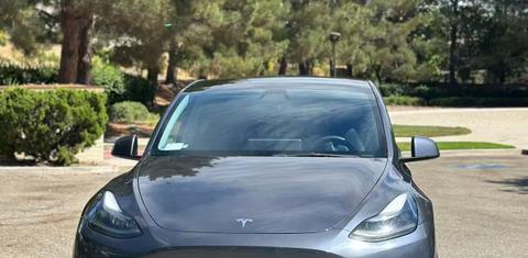 Tesla Model Y 2023
