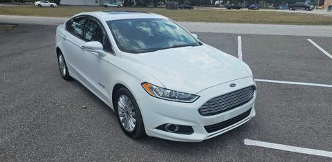 Ford Fusion Hybrid 2014