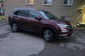 Honda Pilot 2018 in Calgary