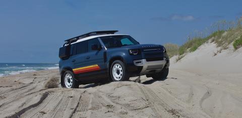 Land Rover Defender 2025