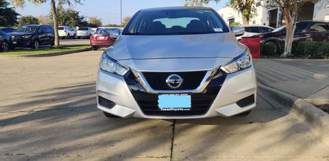 Nissan Versa 2021