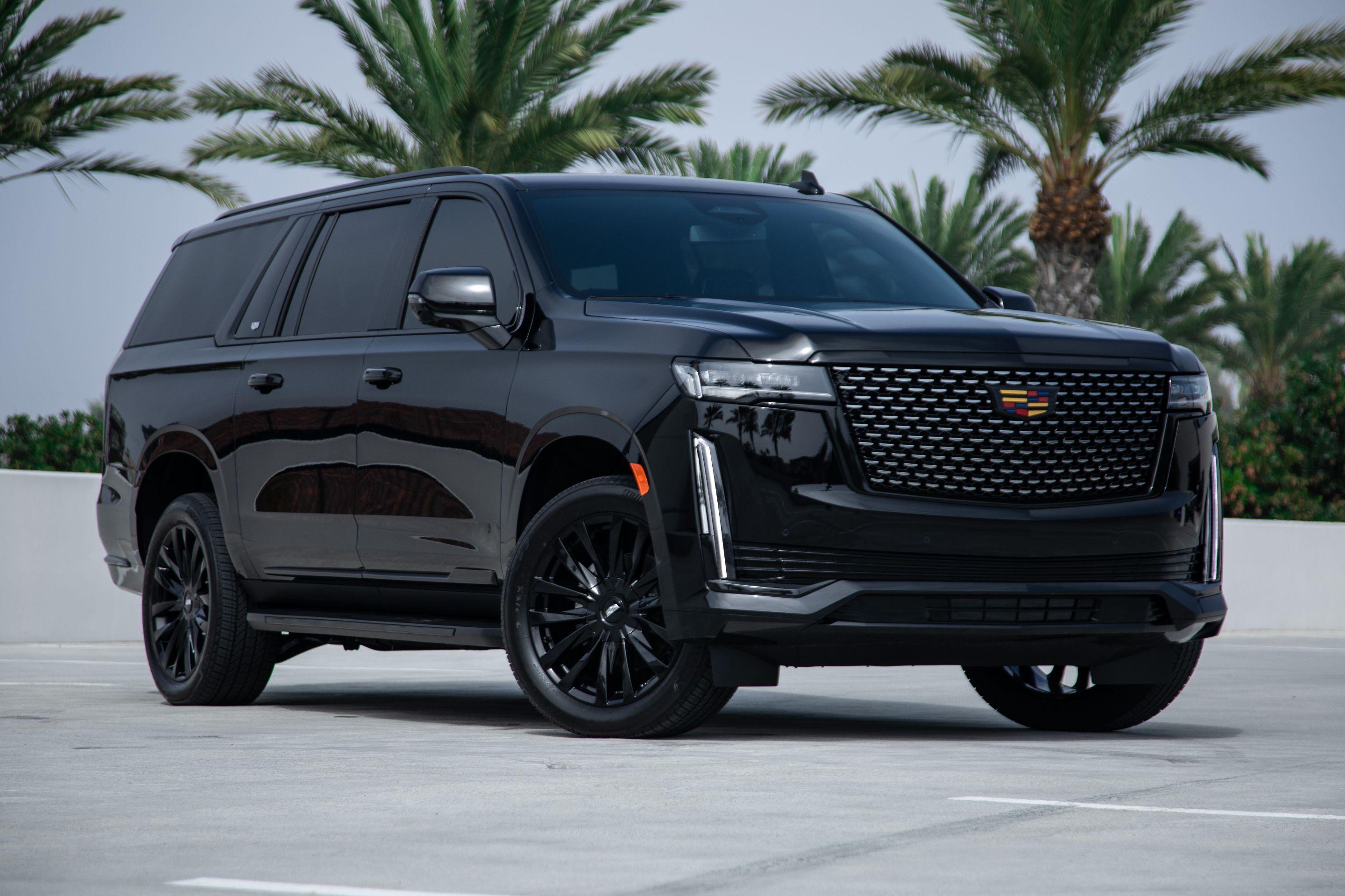 Cadillac Escalade ESV 2024 in 