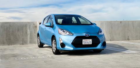 Toyota Prius c 2015