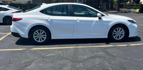 Toyota Camry Hybrid 2025
