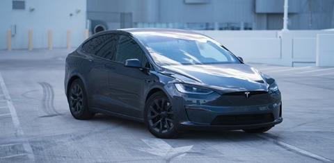 Tesla Model X 2022