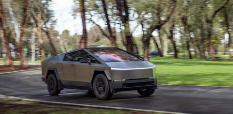 Tesla Cybertruck 2026