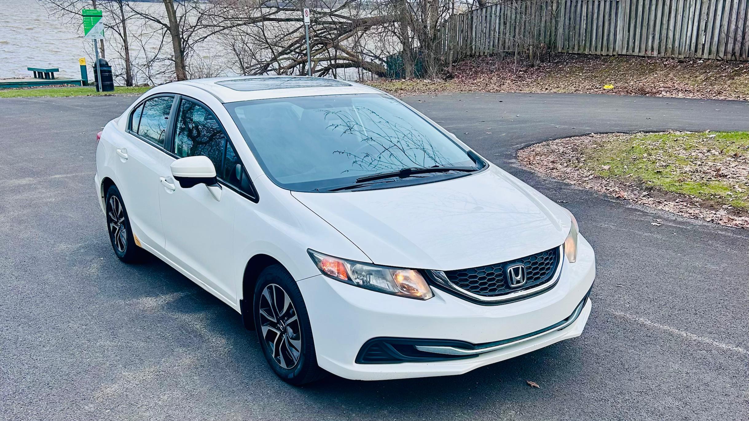 Honda Civic 2015 in Pincourt, QC