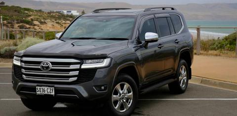 Toyota LANDCRUISER 2024