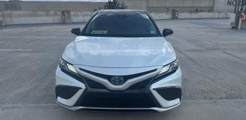 Toyota Camry Hybrid 2021
