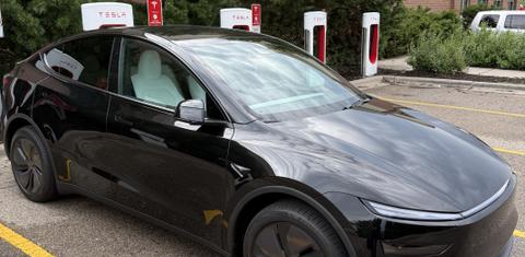 Tesla Model Y 2026