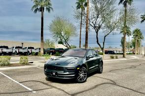 Porsche Macan car