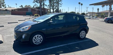 Toyota Prius c 2016