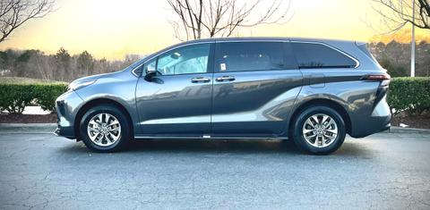 Toyota Sienna 2025