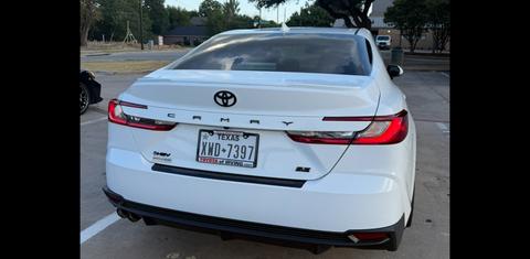 Toyota Camry Hybrid 2026