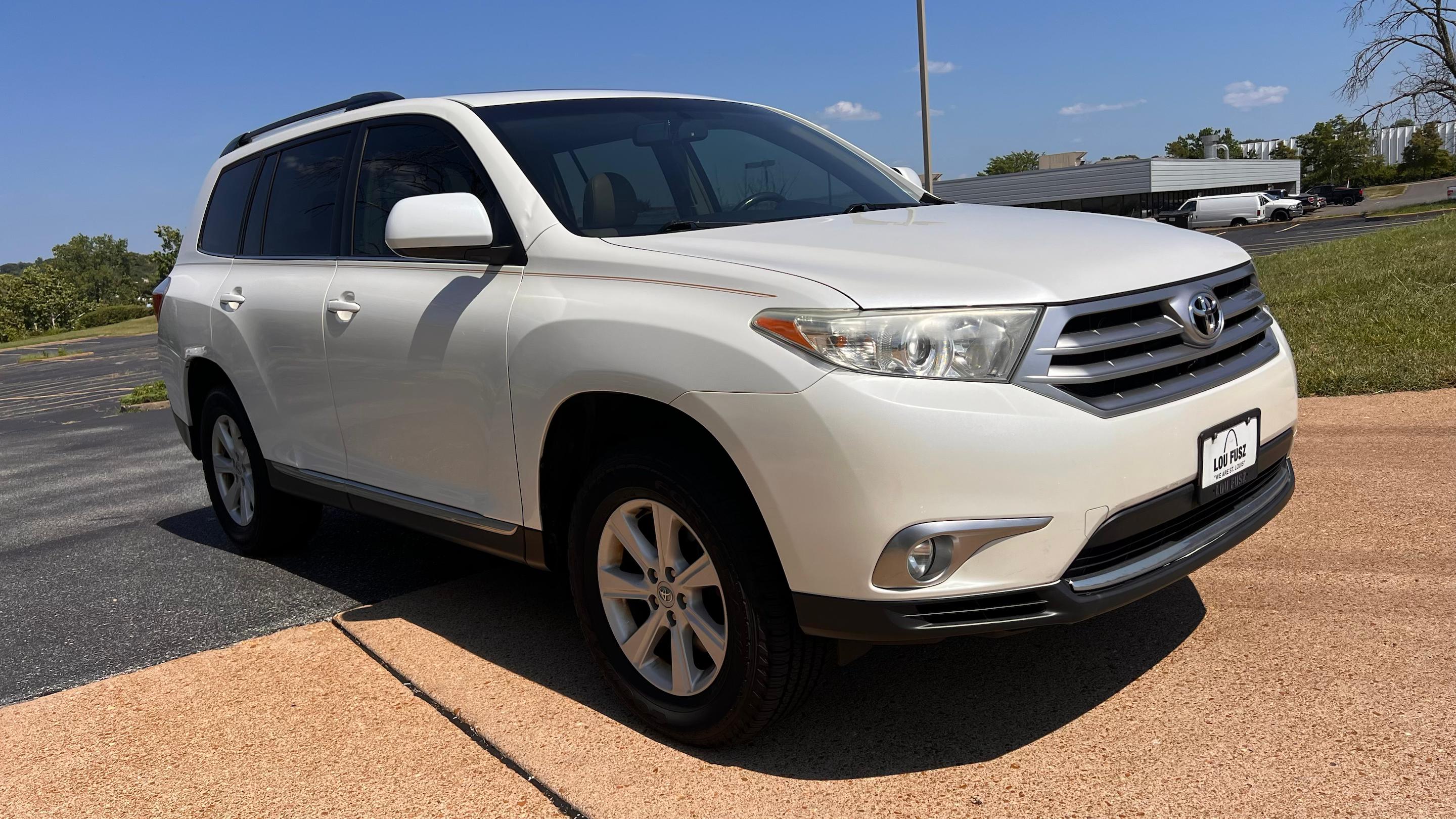 Toyota Highlander 2013 in Hazelwood, MO
