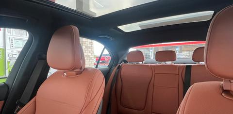 Mercedes-Benz C-Class 2025