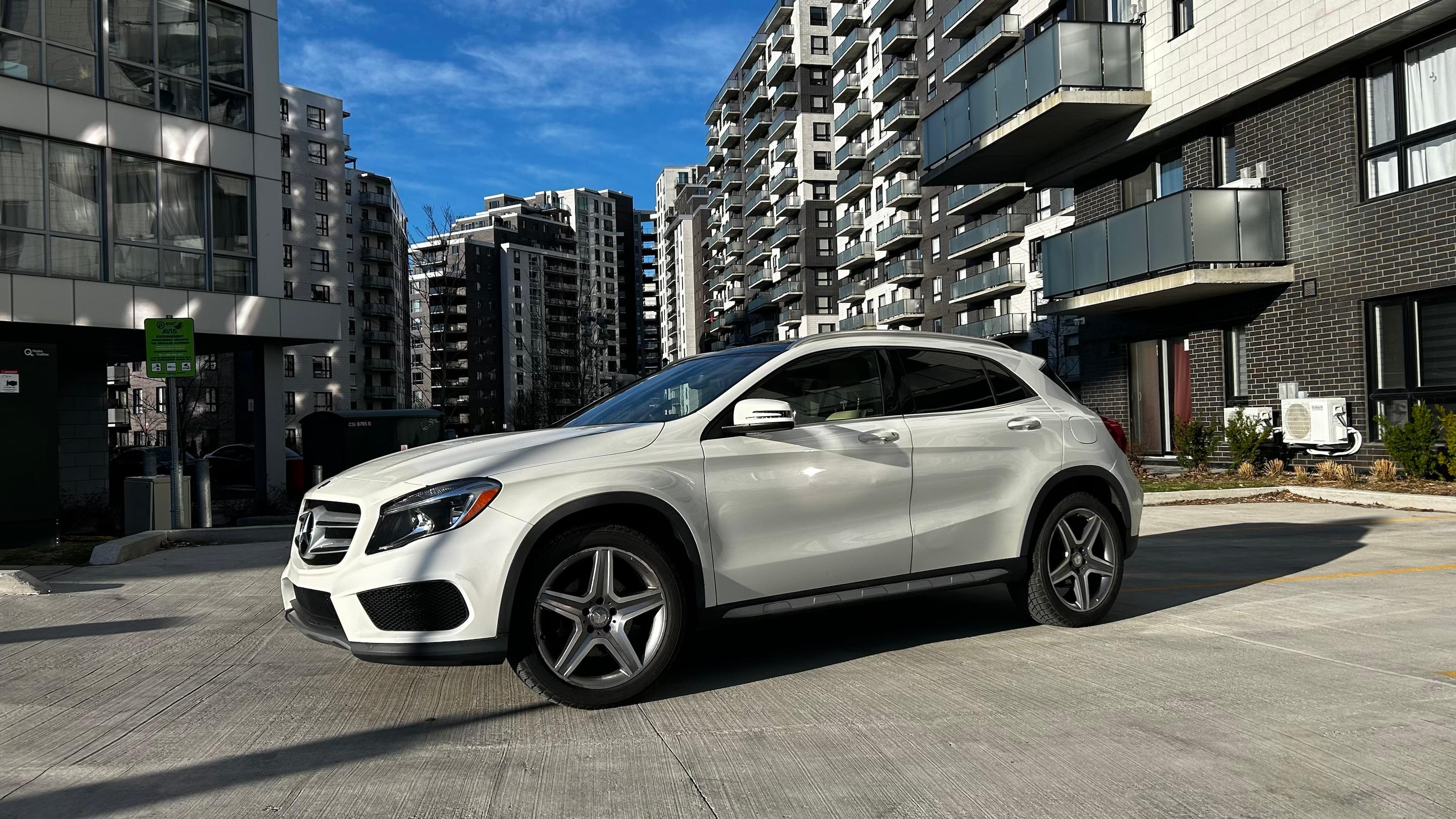 Mercedes-Benz GLA-Class 2016 à 